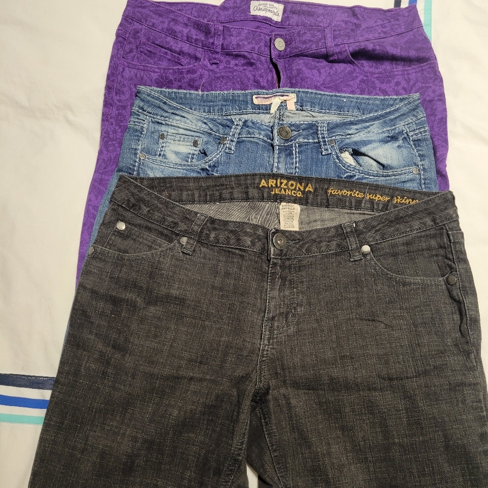 3 pairs of jeans